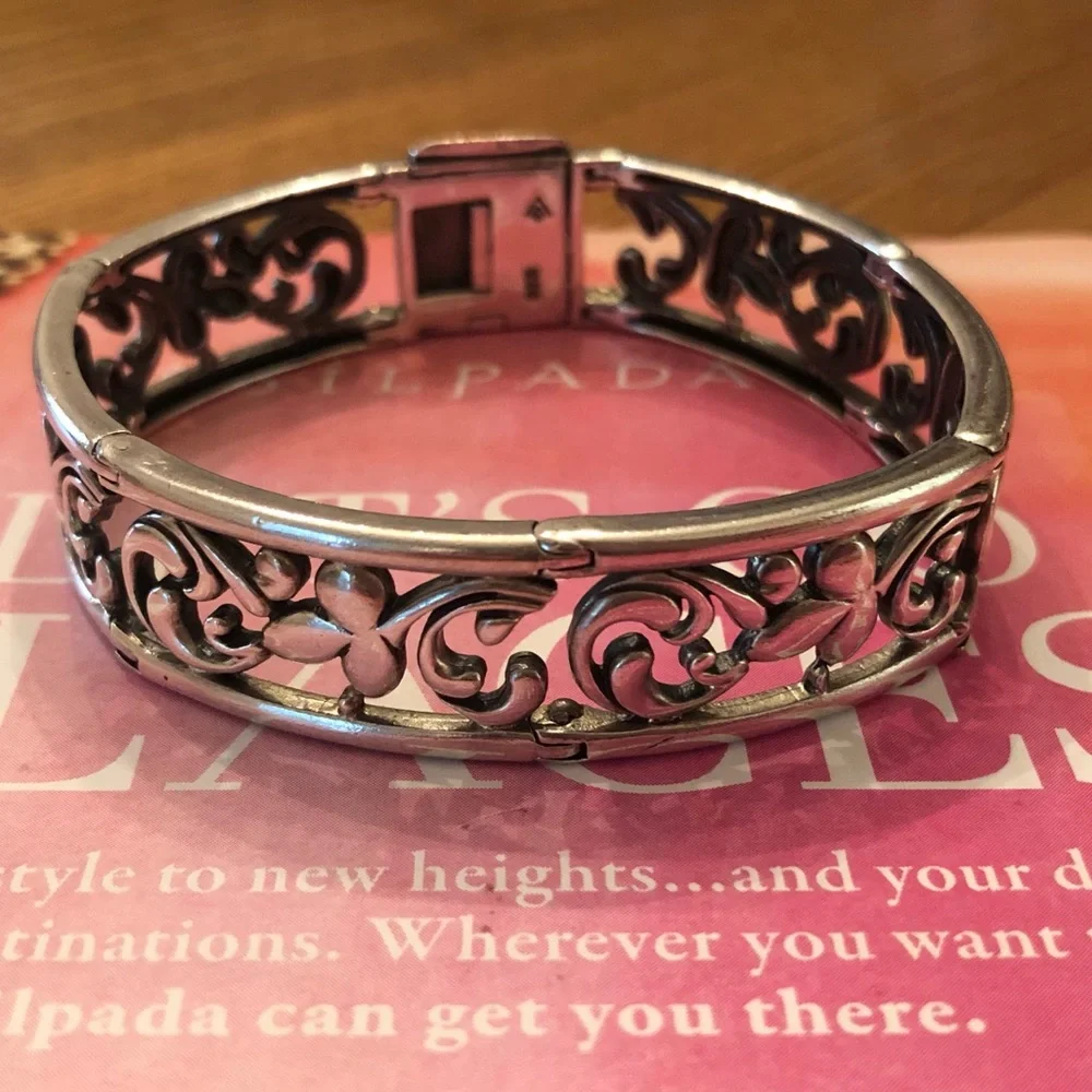 Silpada Filigree Sterling Silver Scroll Hinged Bracelet - Picture 5 of 16